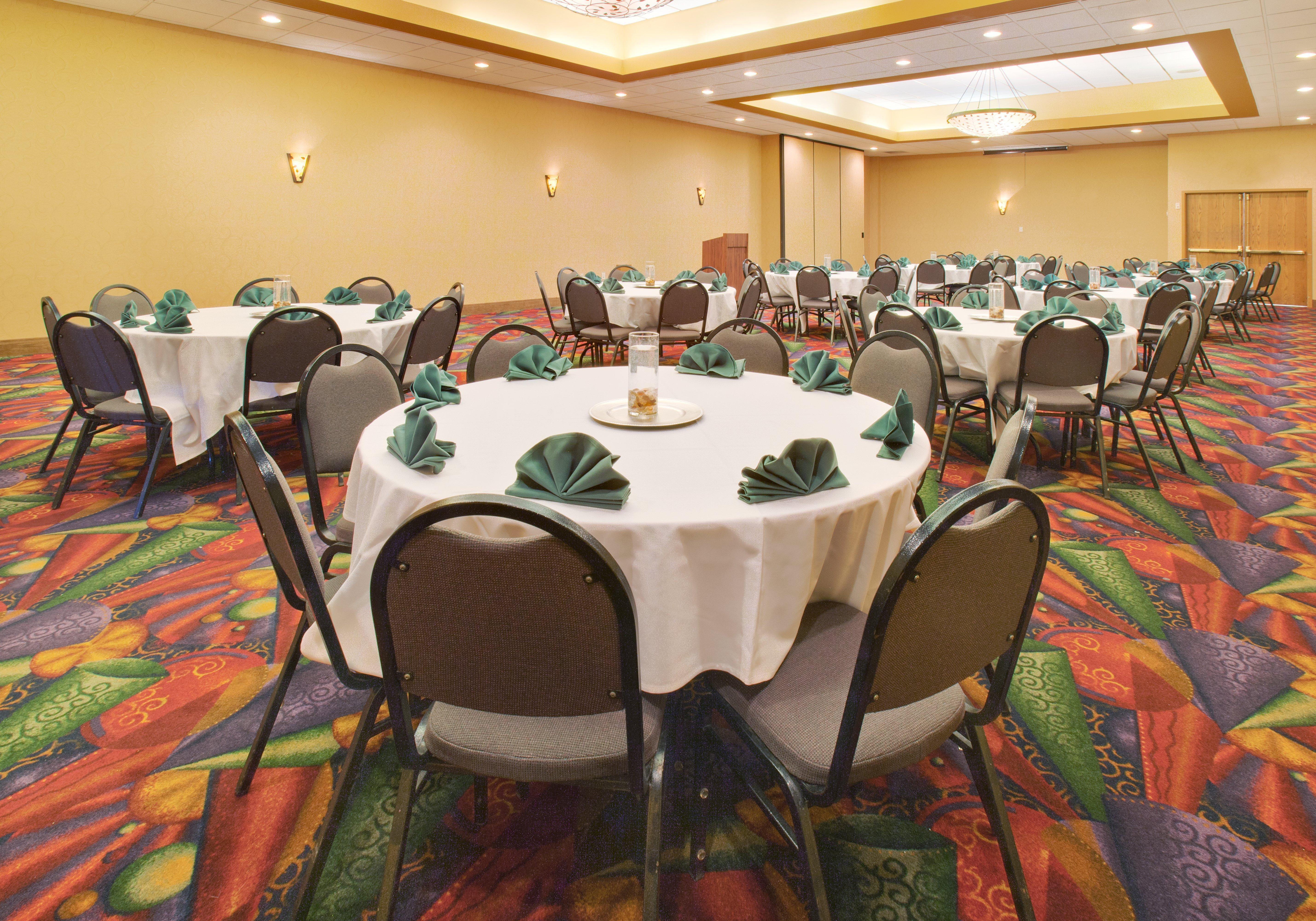 Doubletree By Hilton Austin, Mn Hotel Buitenkant foto