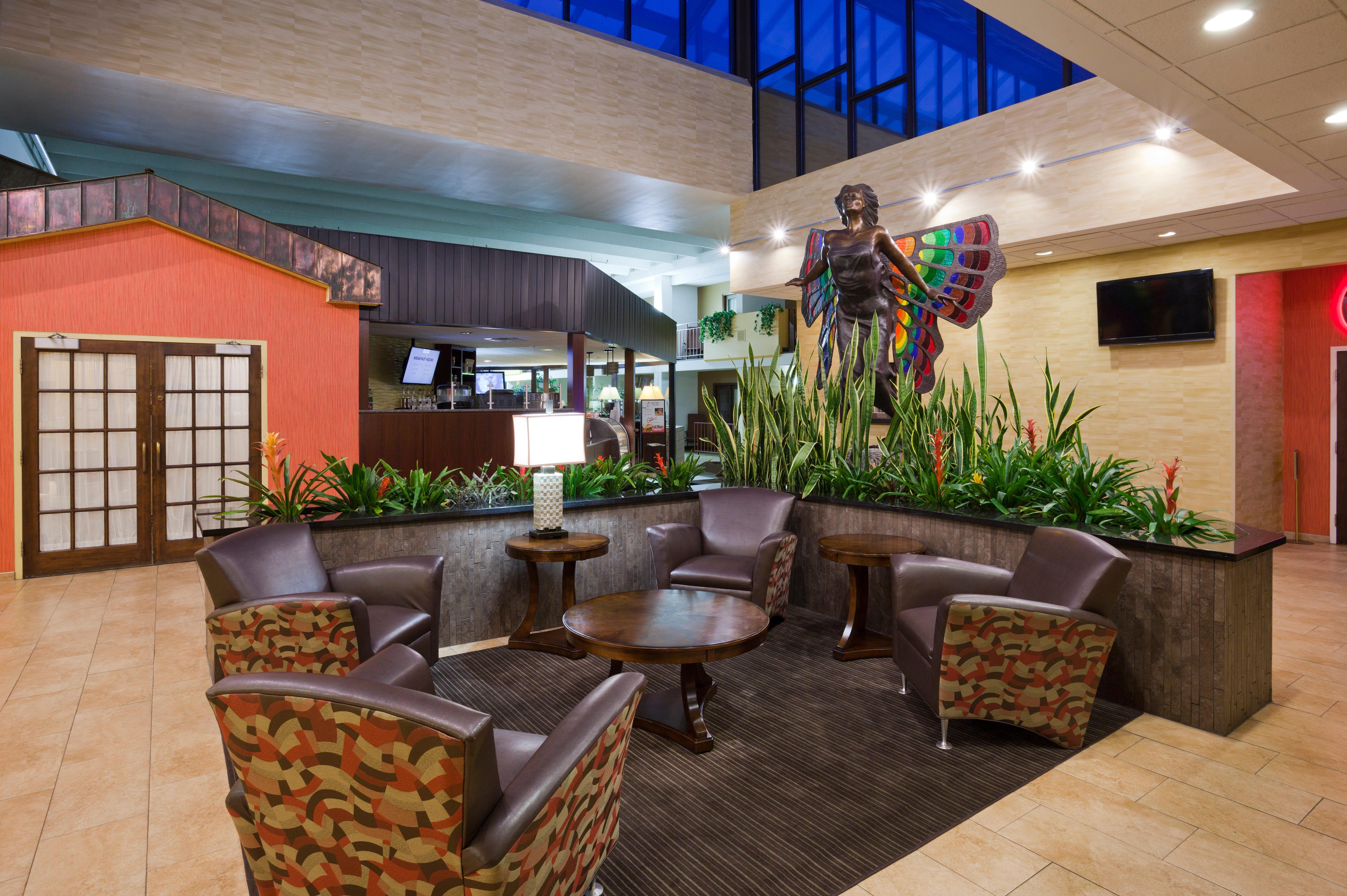 Doubletree By Hilton Austin, Mn Hotel Buitenkant foto