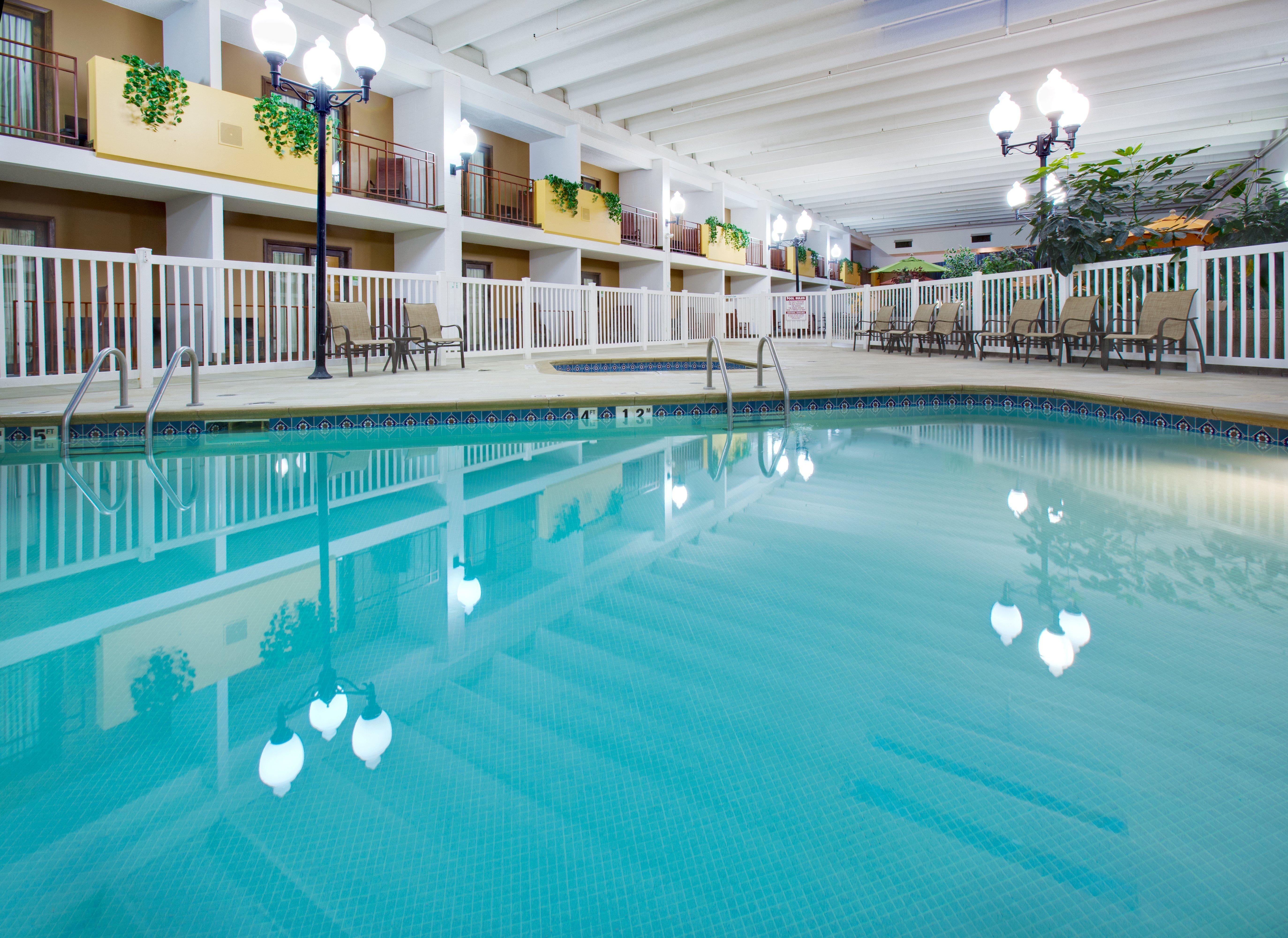 Doubletree By Hilton Austin, Mn Hotel Buitenkant foto