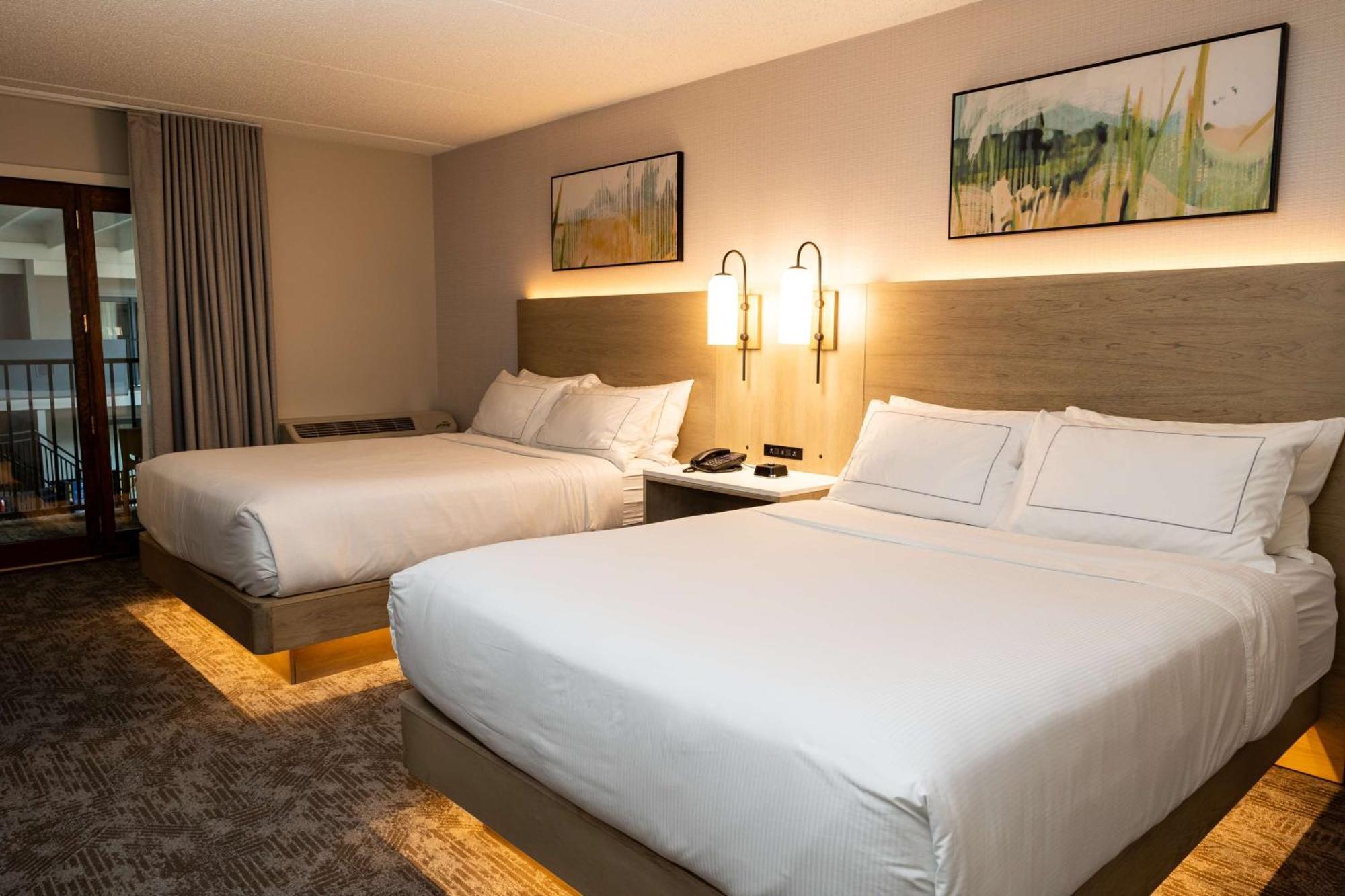Doubletree By Hilton Austin, Mn Hotel Buitenkant foto