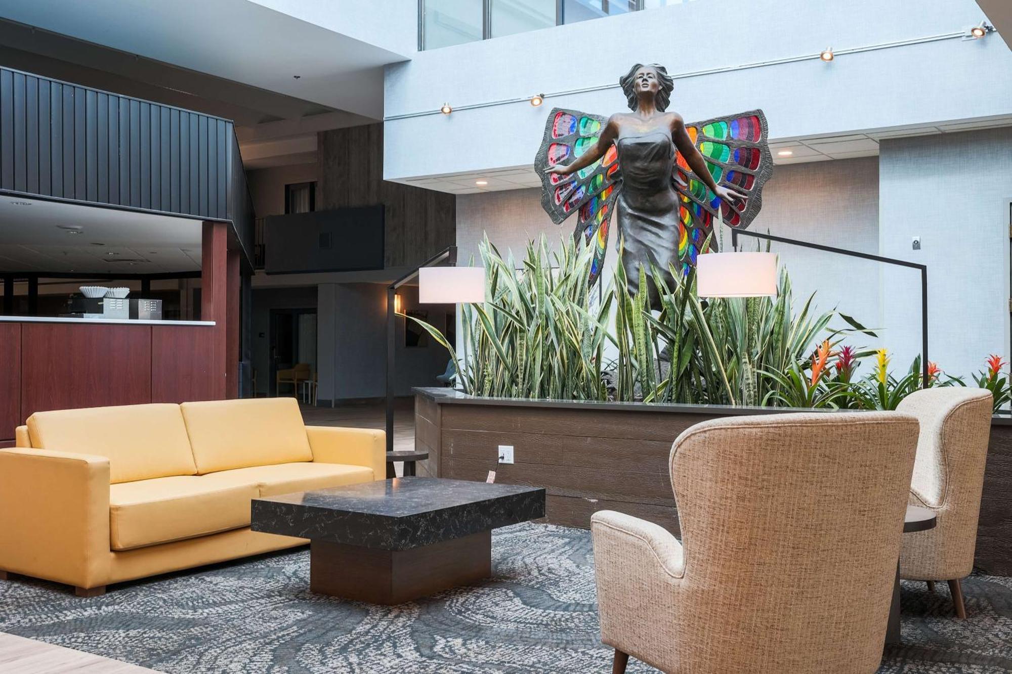 Doubletree By Hilton Austin, Mn Hotel Buitenkant foto