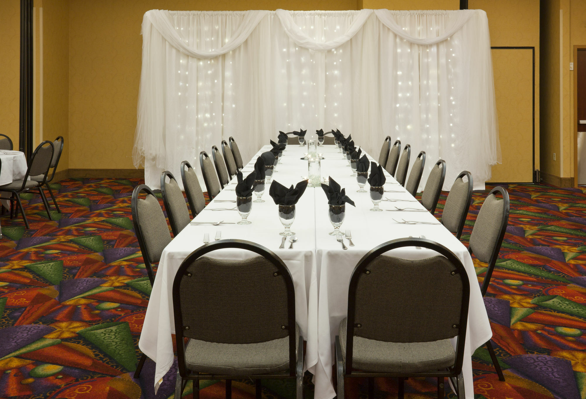 Doubletree By Hilton Austin, Mn Hotel Buitenkant foto